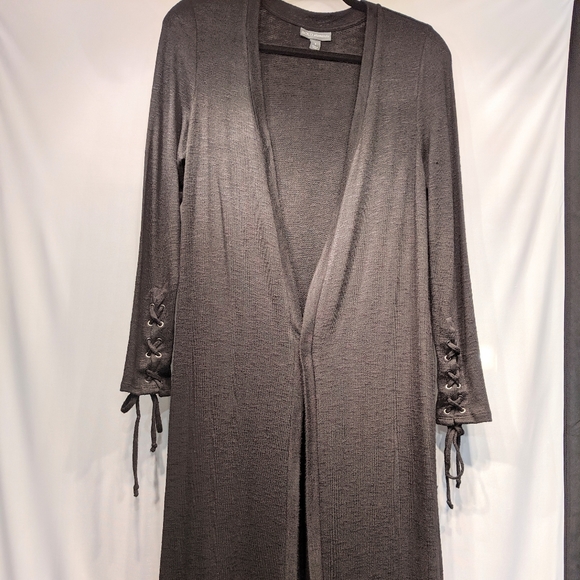 BOLD ELEMENTS SWEATER - Picture 2 of 6